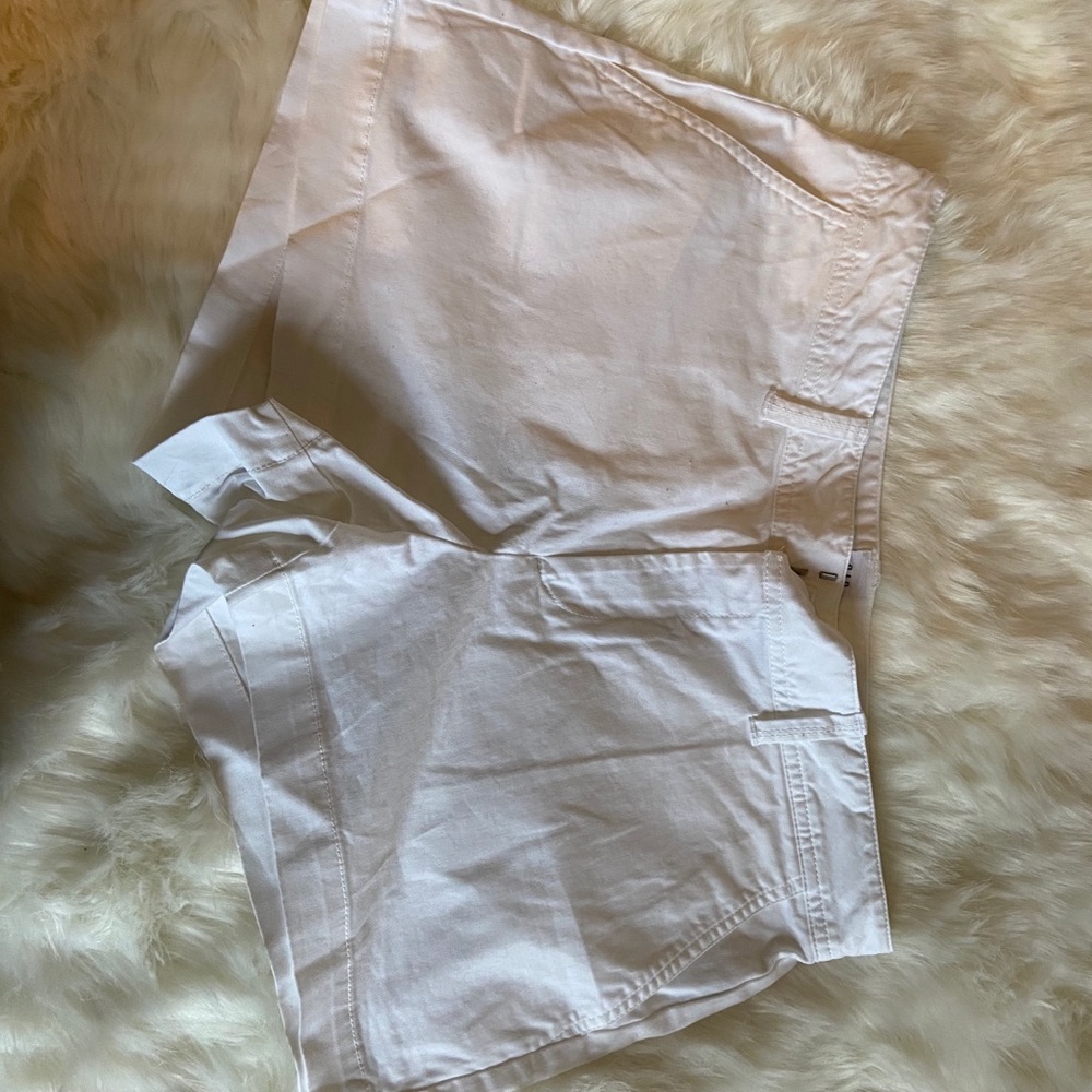 GAP city shorts